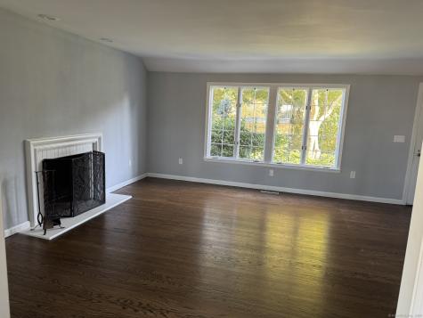 13 Fenway Road Branford CT 06405