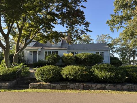 13 Fenway Road Branford CT 06405