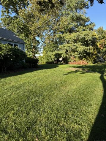 13 Fenway Road Branford CT 06405