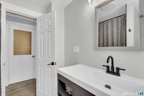 8 Bailey Avenue Wallingford CT 06492