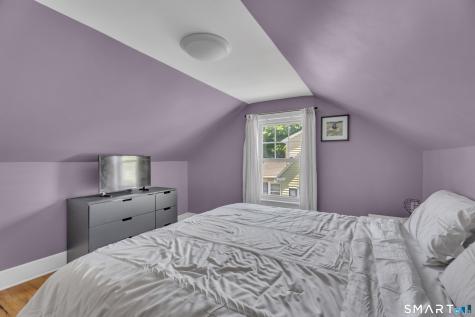8 Bailey Avenue Wallingford CT 06492