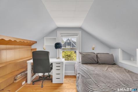 8 Bailey Avenue Wallingford CT 06492