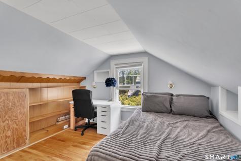 8 Bailey Avenue Wallingford CT 06492