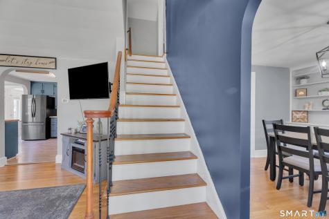 8 Bailey Avenue Wallingford CT 06492