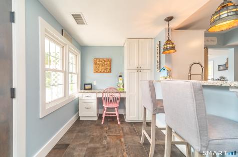 25 River Avenue Old Saybrook CT 06475