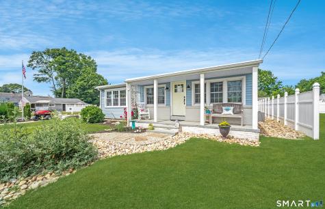 25 River Avenue Old Saybrook CT 06475