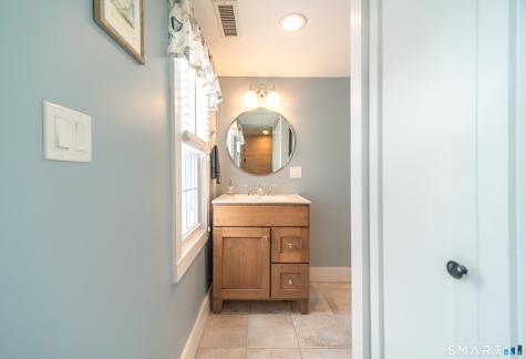 25 River Avenue Old Saybrook CT 06475