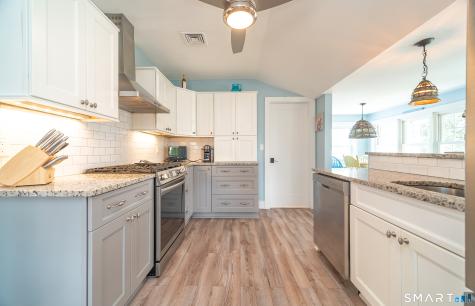 25 River Avenue Old Saybrook CT 06475
