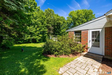 9 Petemont Drive Farmington CT 06032