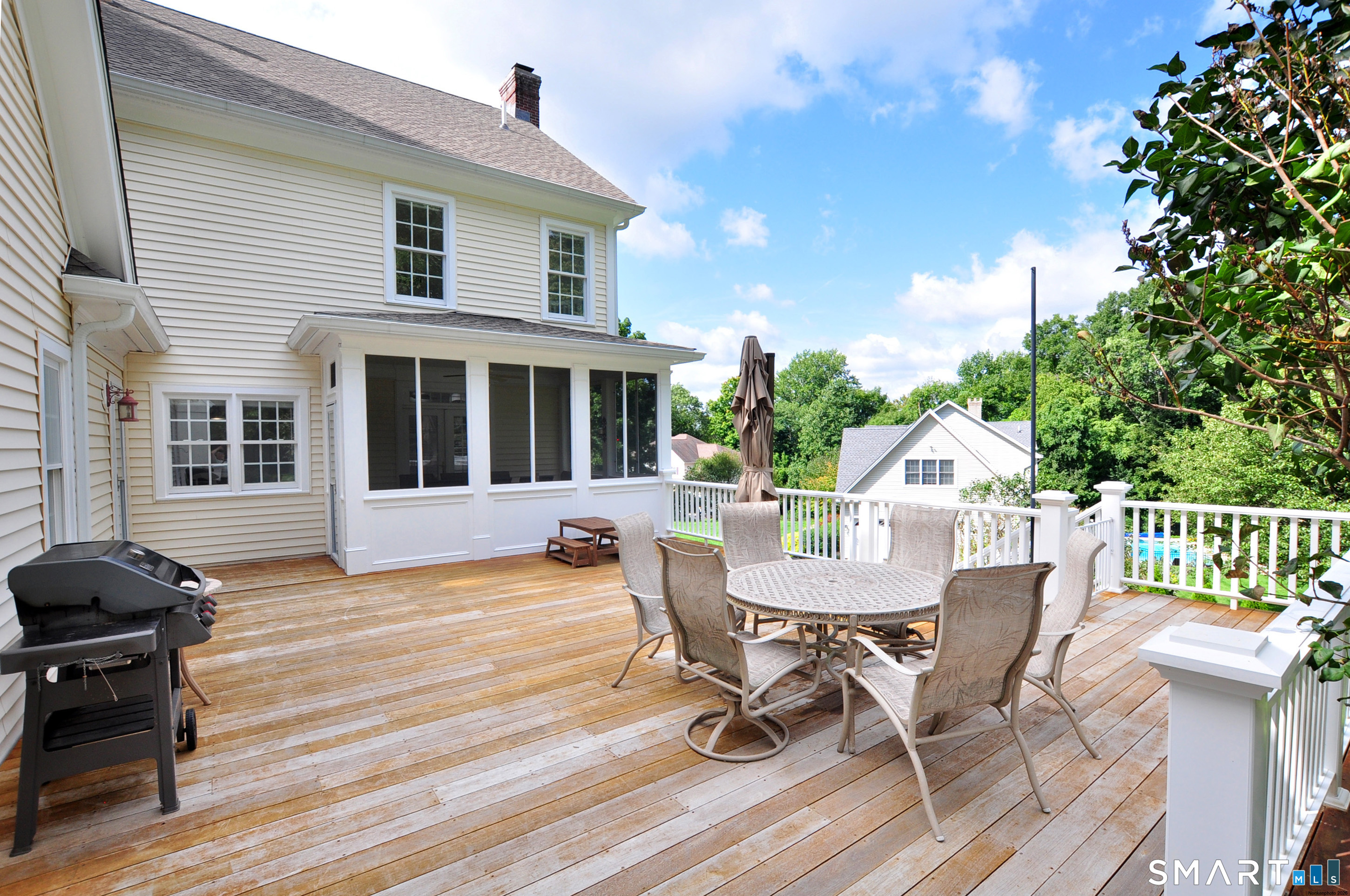 136 Village Gate Drive Southington CT 06489