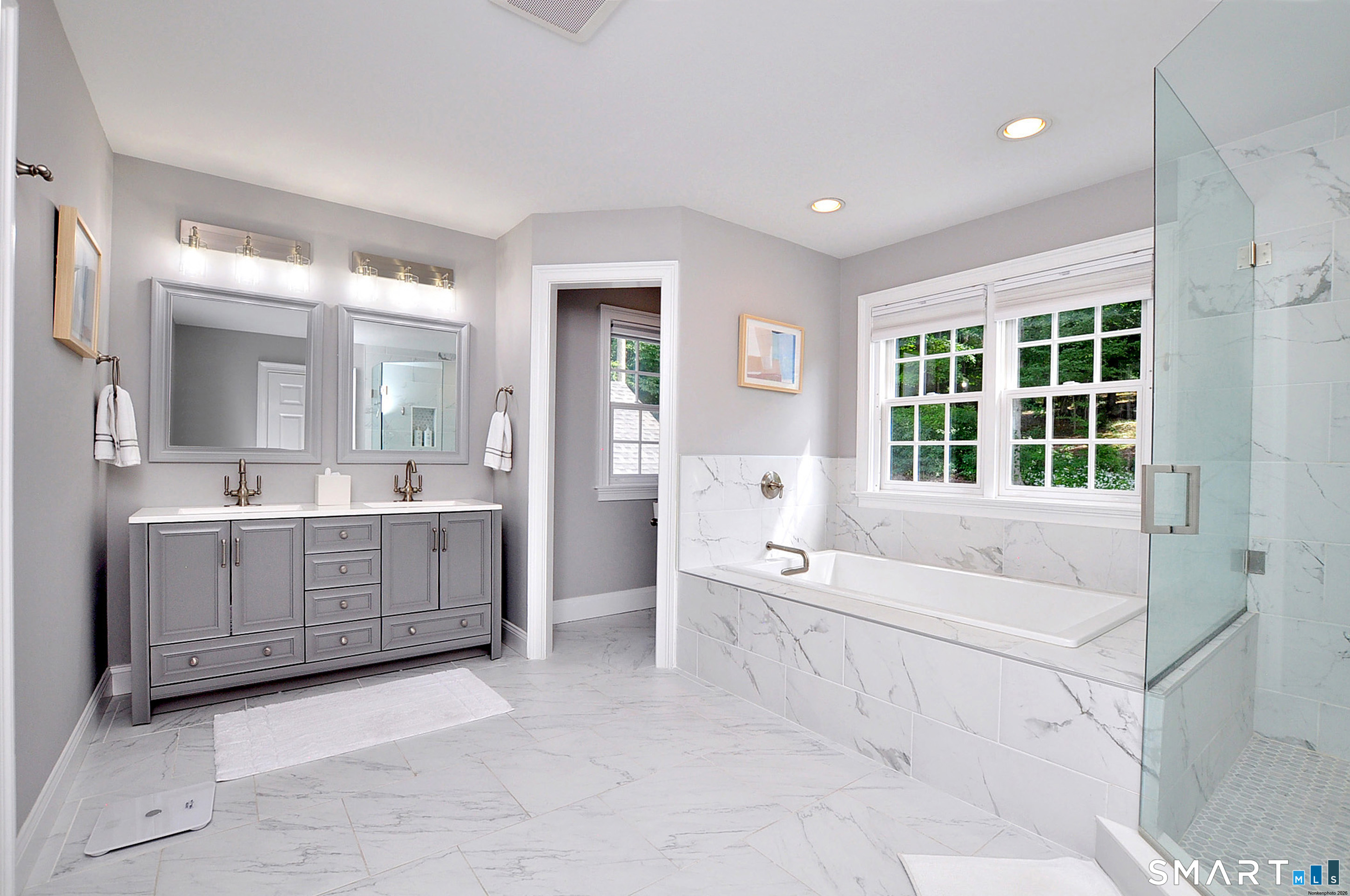 136 Village Gate Drive Southington CT 06489