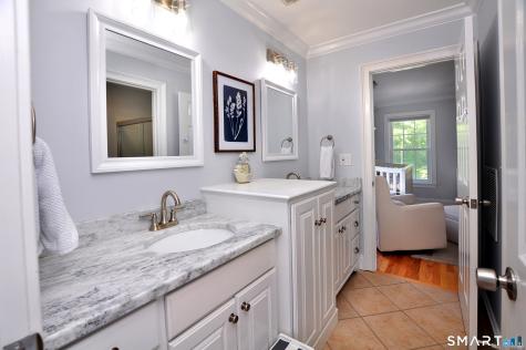 136 Village Gate Drive Southington CT 06489
