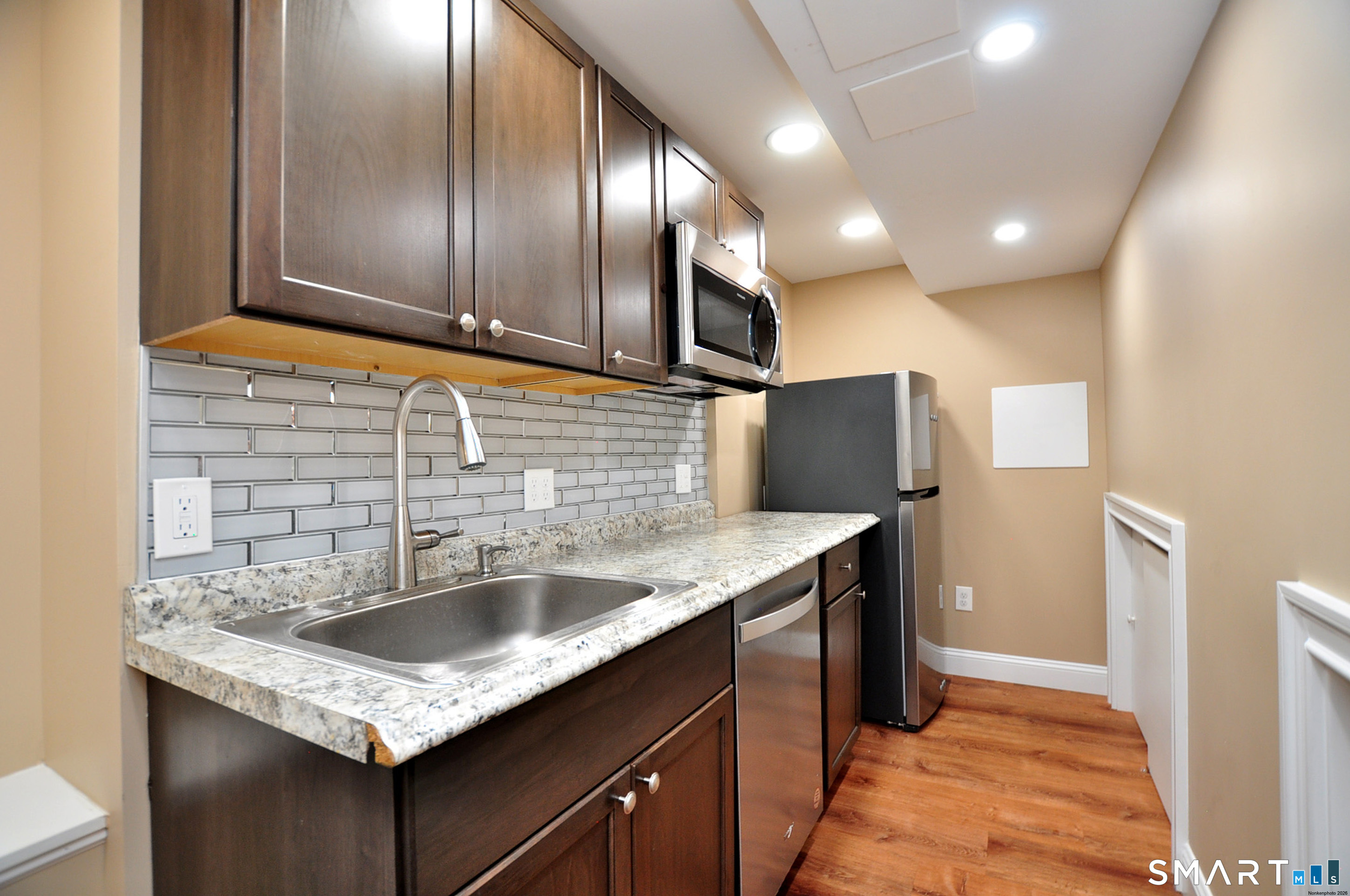 136 Village Gate Drive Southington CT 06489
