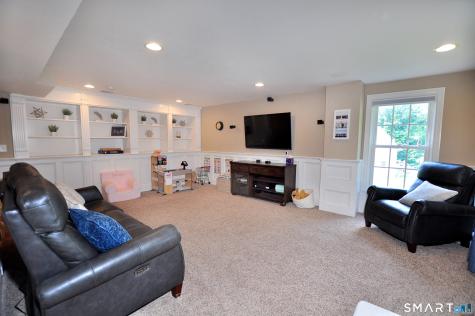 136 Village Gate Drive Southington CT 06489