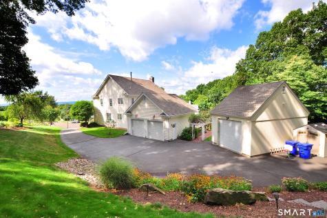 136 Village Gate Drive Southington CT 06489