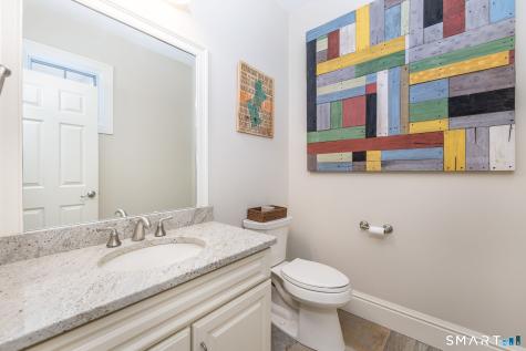 94 Lofgren Road Avon CT 06001