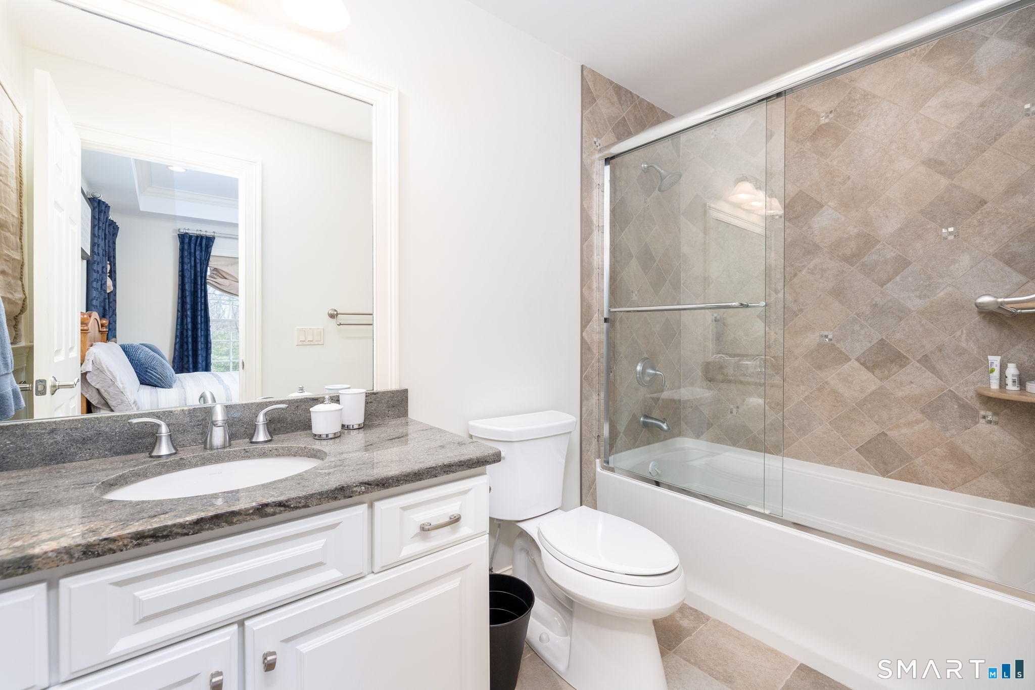 94 Lofgren Road Avon CT 06001