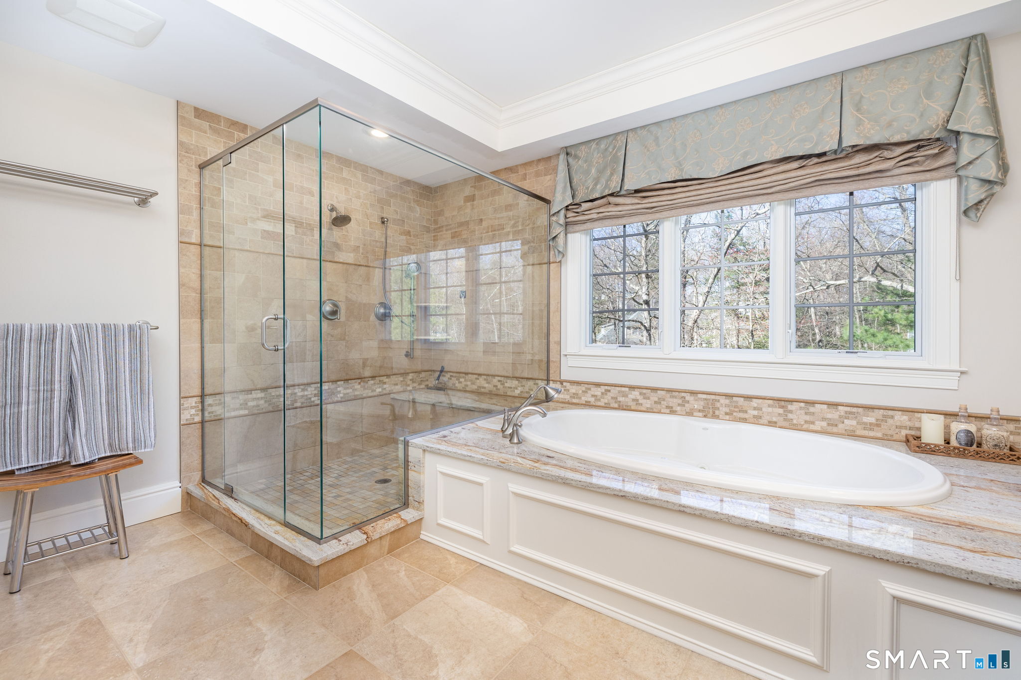 94 Lofgren Road Avon CT 06001