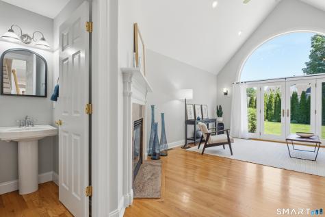 58 Featherbed Lane Branford CT 06405