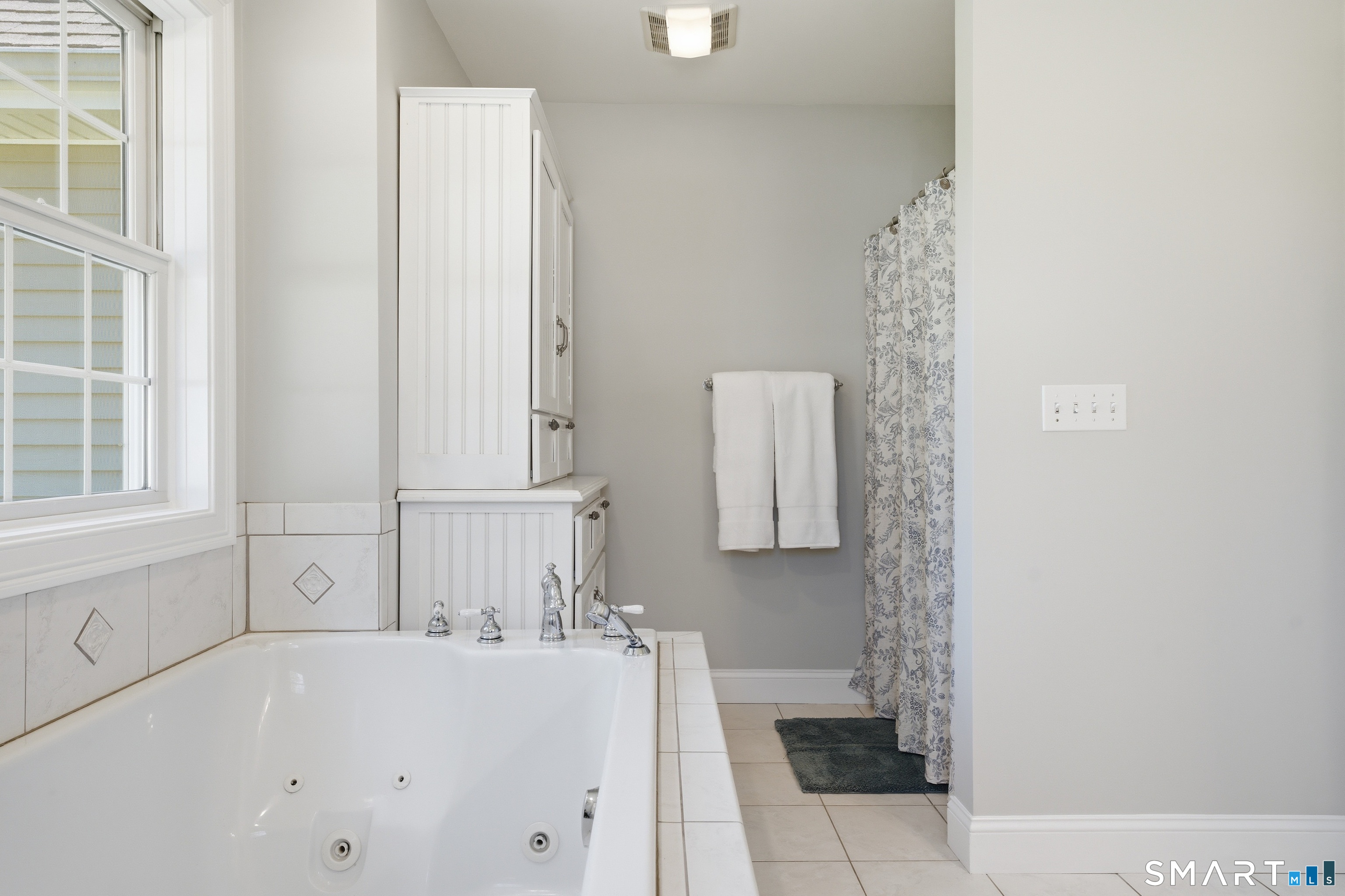 58 Featherbed Lane Branford CT 06405
