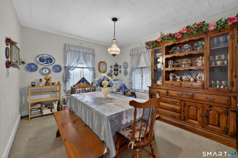 17 Borodell Place New London CT 06320