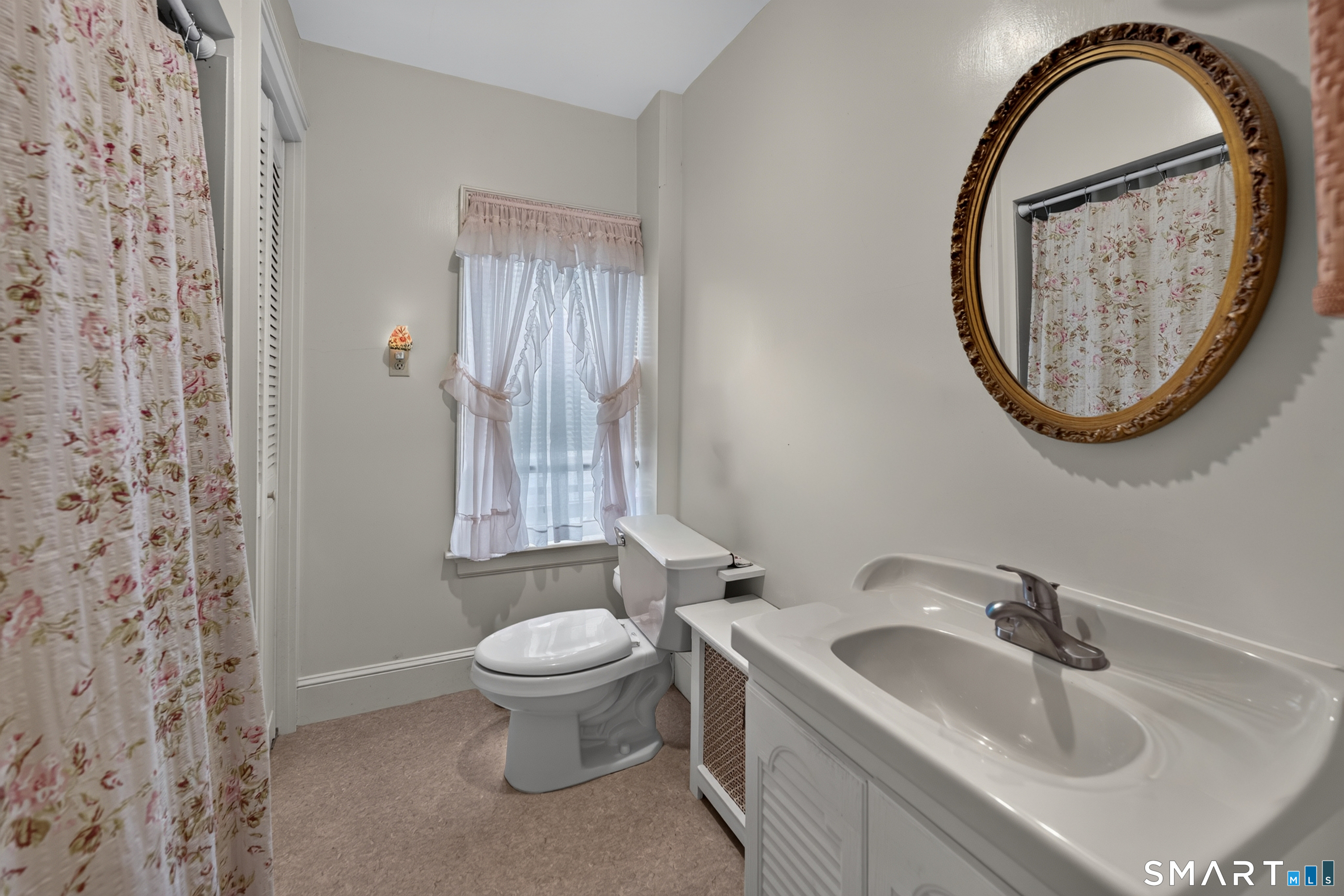17 Borodell Place New London CT 06320