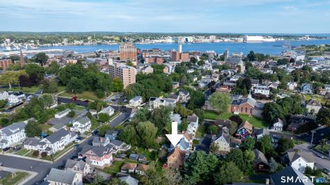 17 Borodell Place New London CT 06320