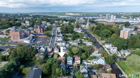 17 Borodell Place New London CT 06320