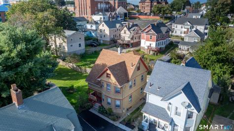 17 Borodell Place New London CT 06320