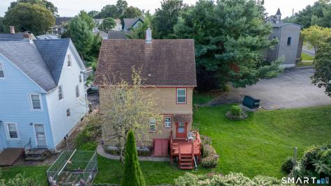 17 Borodell Place New London CT 06320