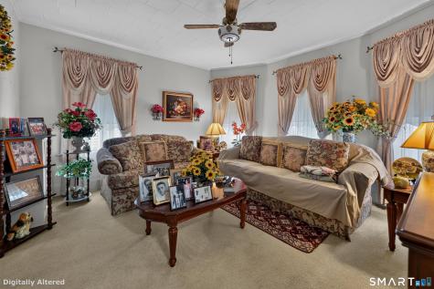 17 Borodell Place New London CT 06320