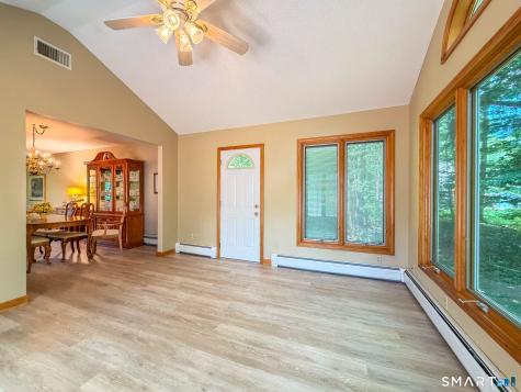 1258 Saybrook Road Middletown CT 06457