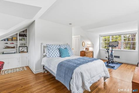 15 Ten Acre Lane West Hartford CT 06107