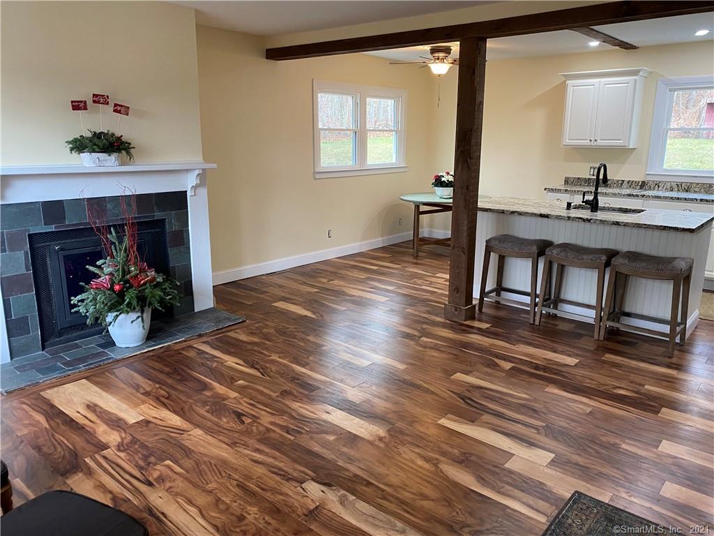 10 Indian Lane Woodbury CT 06798