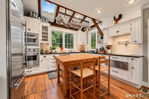 2 Pomperaug Road Woodbury CT 06798