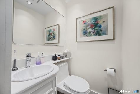 2 Pomperaug Road Woodbury CT 06798