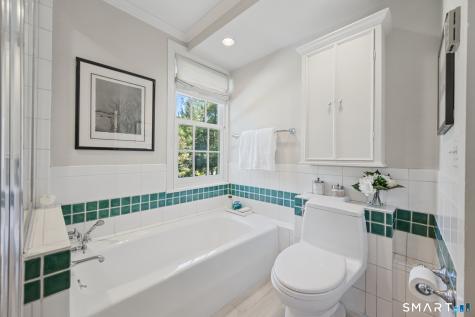 2 Pomperaug Road Woodbury CT 06798
