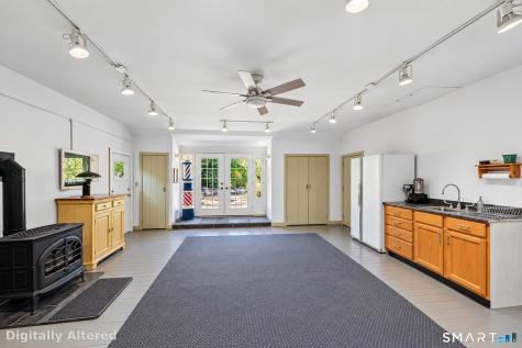 2 Pomperaug Road Woodbury CT 06798