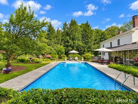 2 Pomperaug Road Woodbury CT 06798