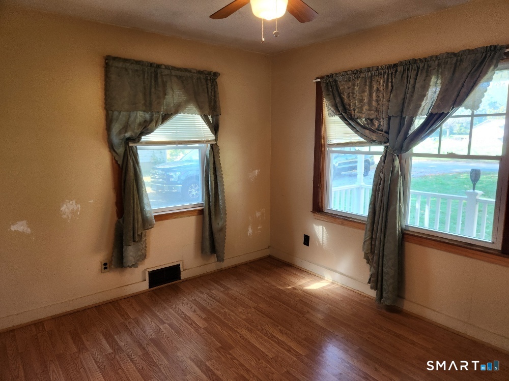 24 Lovers Lane Windham CT 06280