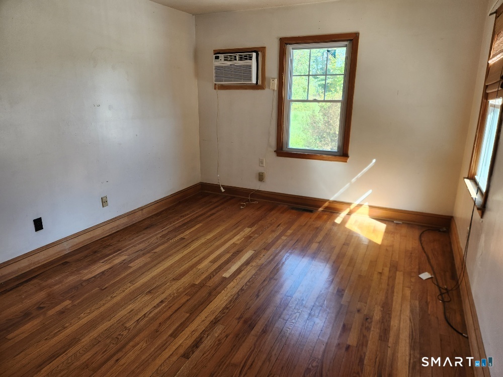 24 Lovers Lane Windham CT 06280