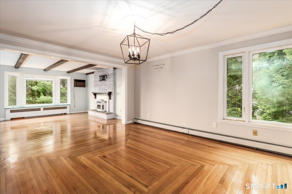 12 Dick Finn Road New Fairfield CT 06812