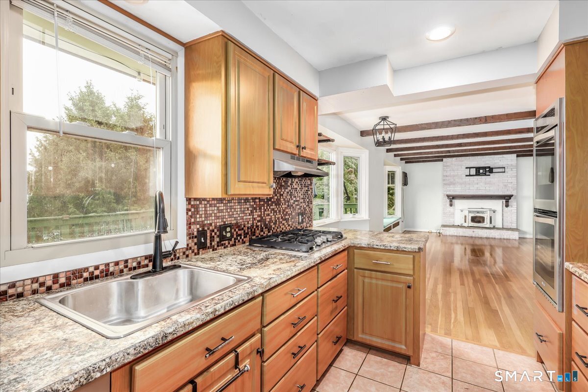 12 Dick Finn Road New Fairfield CT 06812