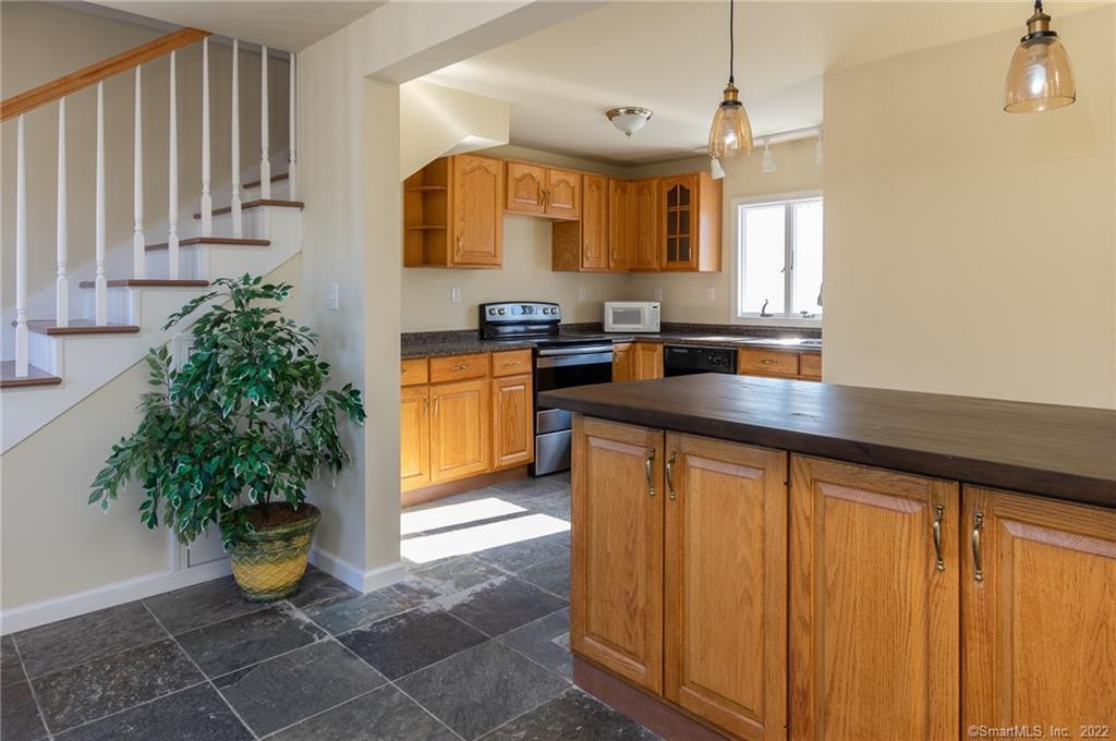 825 Litchfield Turnpike New Hartford CT 06057