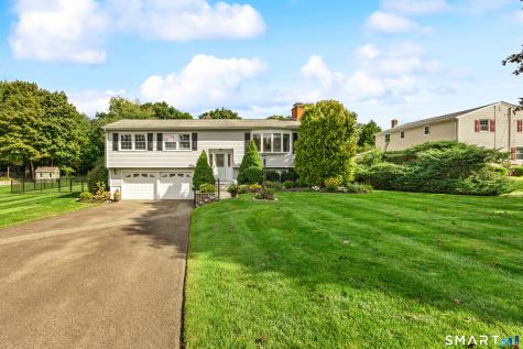 18 Sharon Drive Shelton CT 06484