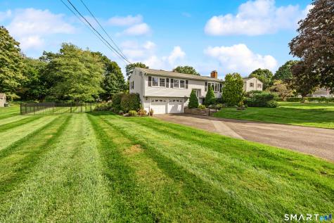 18 Sharon Drive Shelton CT 06484