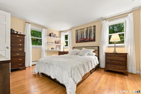 28 Springbrook Road Avon CT 06001