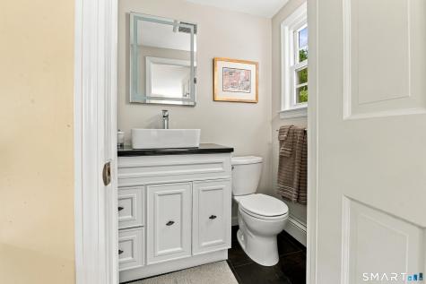 28 Springbrook Road Avon CT 06001