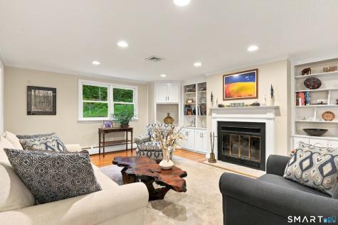 28 Springbrook Road Avon CT 06001