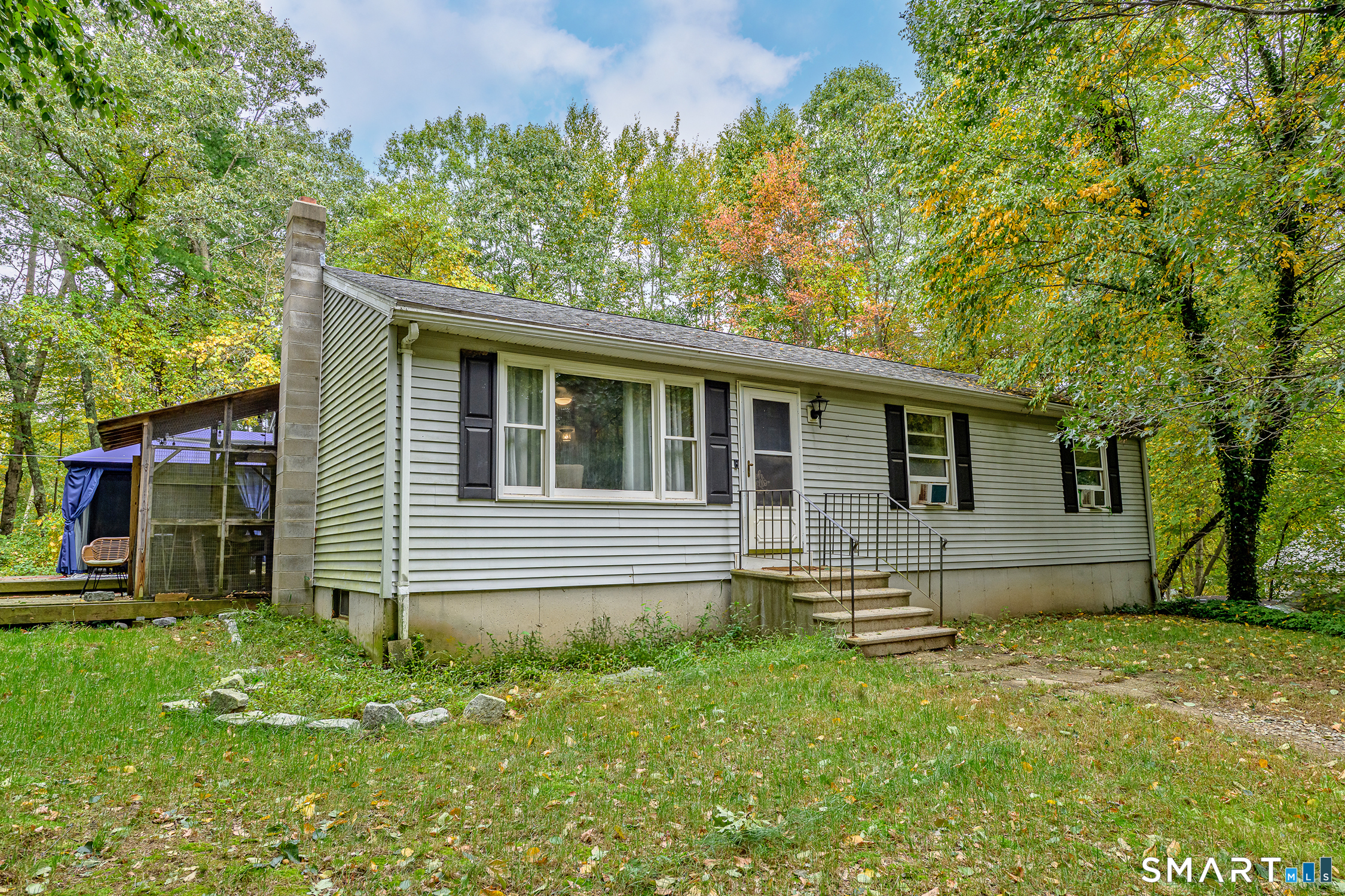 42 Church Street Thompson CT 06277